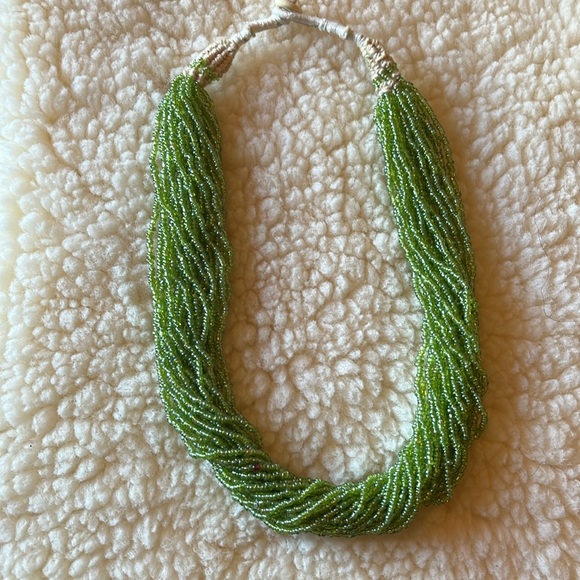 Green & Cream Beaded Necklace - Picture 4 of 17
